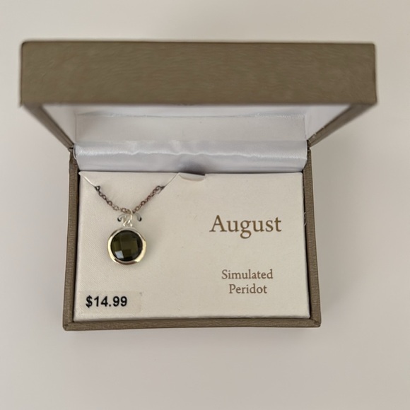 August Sterling Silver 18” Simulated Peridot Necklace New in Box - Picture 2 of 4